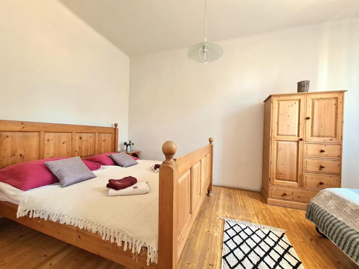 Apartment Uzkokolejky - Nova Bystrice